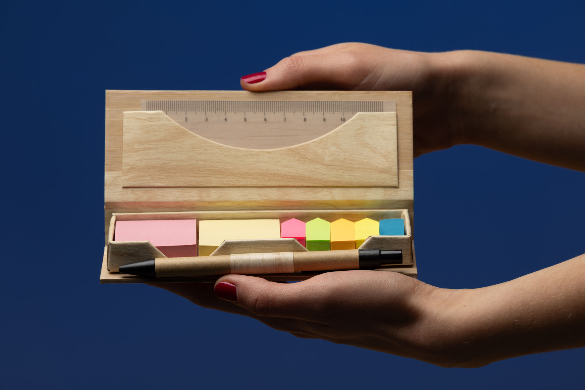 Set penna, righello e post it Unife - immagine 3